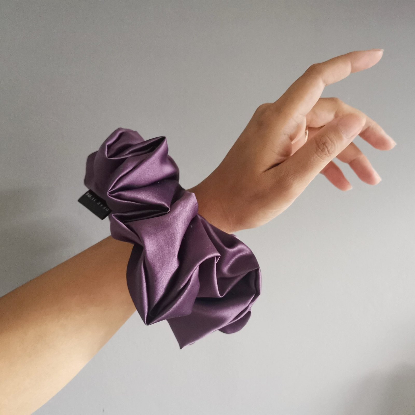 Beyond Beauty Sleep: The Unbelievable Benefits of Satin Hair Scrunchies and Why You Need Them